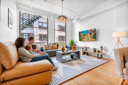 Lofts 300 - Image 4