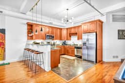 Lofts 300 - Image 5