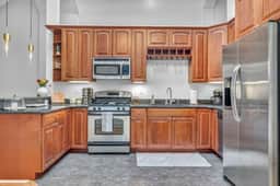 Lofts 600 - Image 5