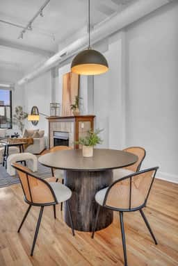 Lofts 600 - Image 4