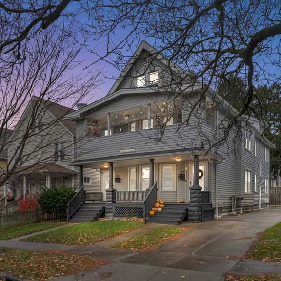 W 61st 1337 - Image 1