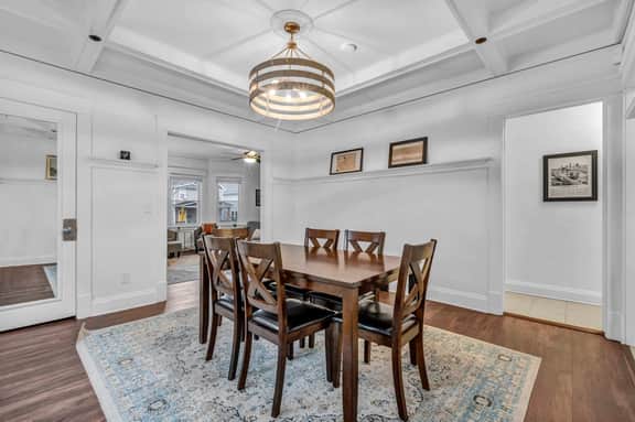 W 61st 1337 - Image 4