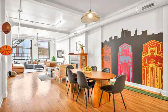 Lofts 300 - Image 3